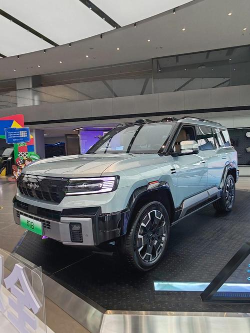 惠州295比亚迪方程豹硬派越野的爆款，英菲尼迪35周年与你共成长